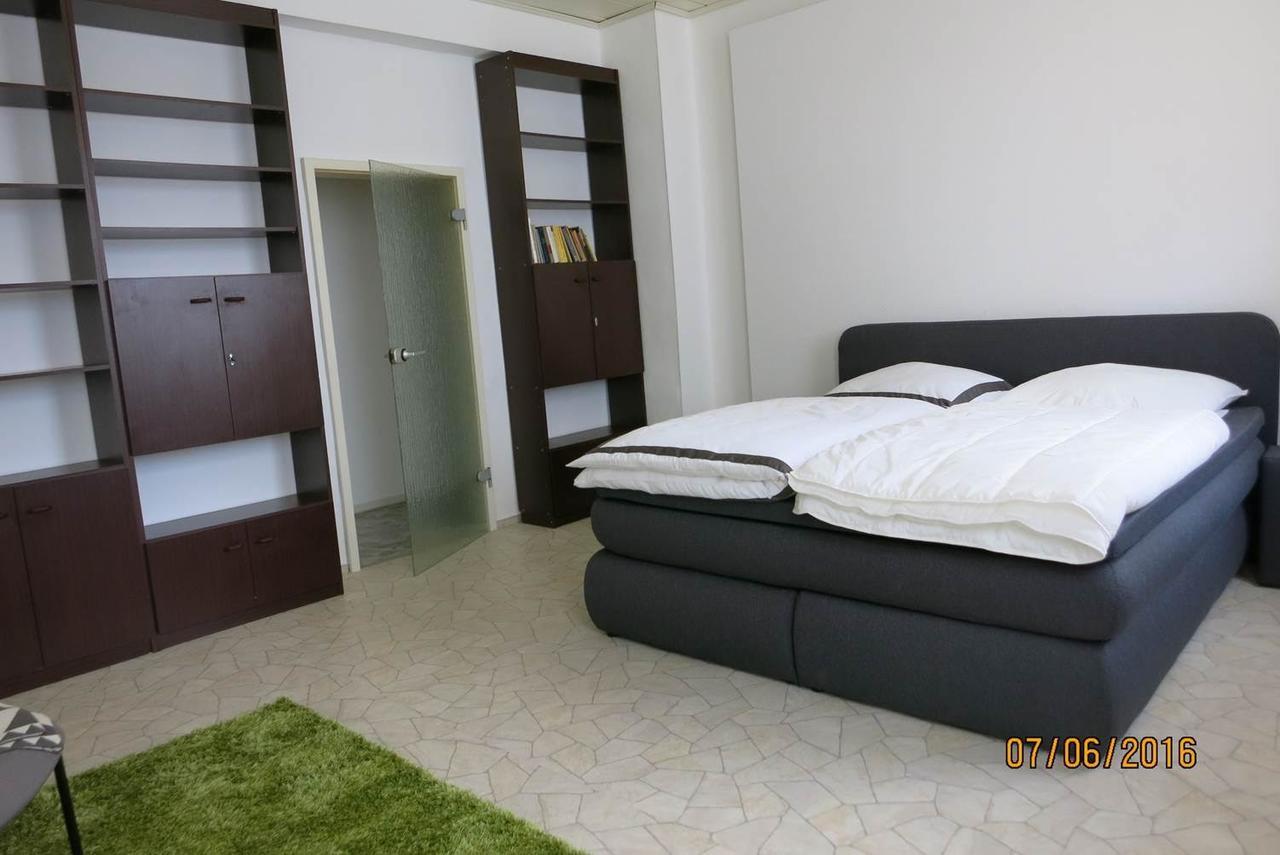Profair Apartments Near Exhibition Center Hannover Bagian luar foto